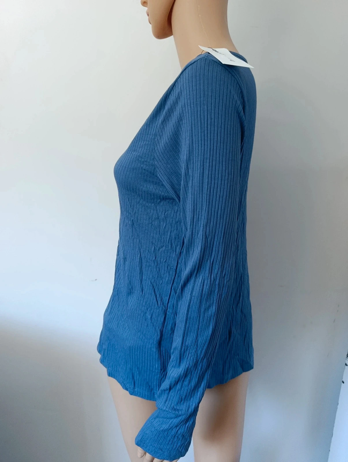 Camisa feminina Camaïeu azul canelado mangas longas gola V – Tamanho L – Nova com etiqueta – photo 7